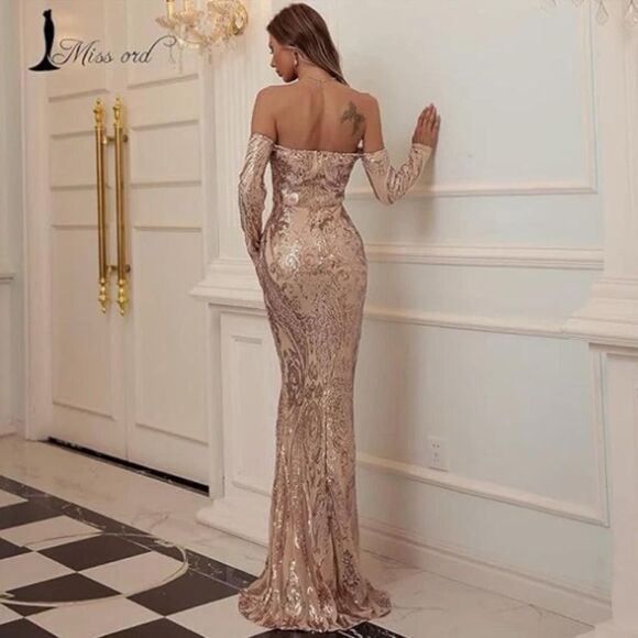 Miss Ord Rose Gold Sequin Gown | Small |NWT STUNNING - Picture 3 of 7
